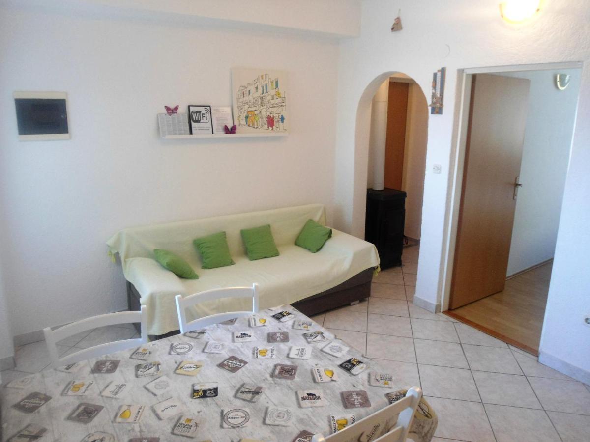 Guest House Pamela Senj  Bagian luar foto