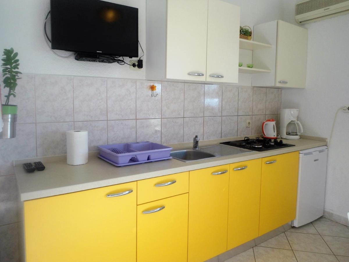 Guest House Pamela Senj  Bagian luar foto