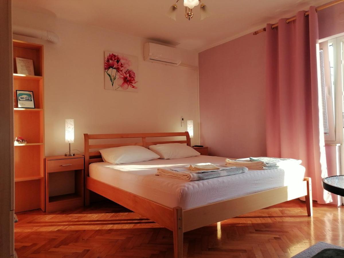 Guest House Pamela Senj  Bagian luar foto
